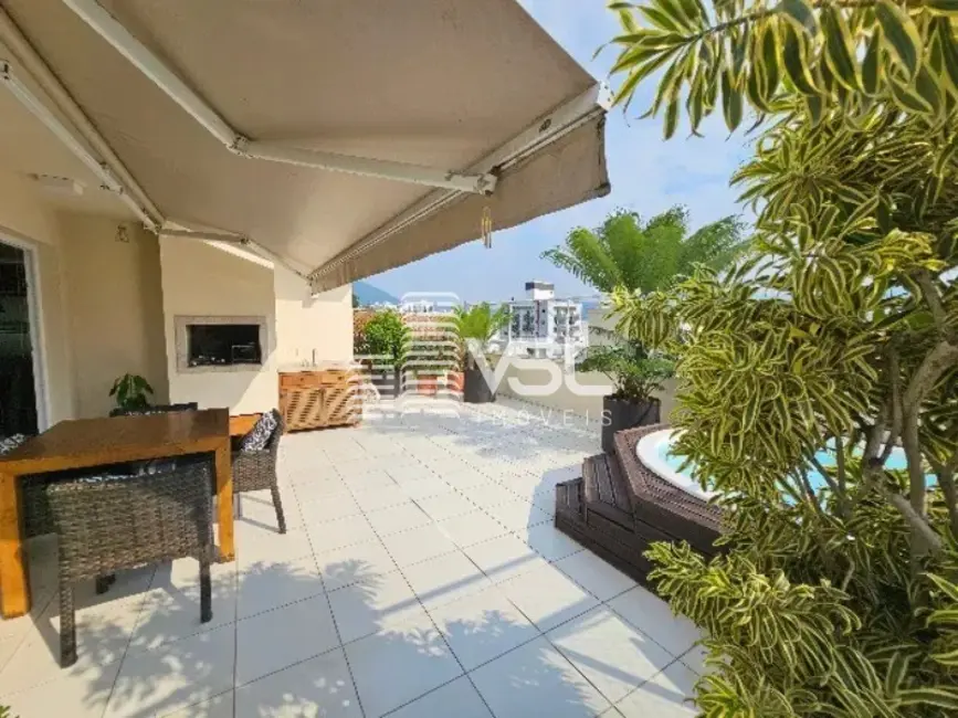 Foto 8 de Apartamento com 3 quartos à venda, 227m2 em Itacorubi, Florianopolis - SC