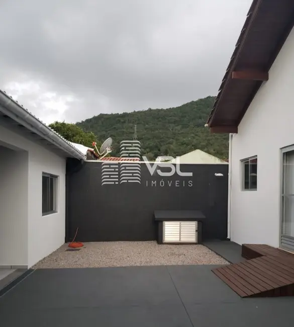 Casa com 3 quartos à venda, 250m2 em Monte Verde, Florianopolis - SC - imagem 5 Foto 5 de Casa com 3 quartos à venda, 250m2 em Monte Verde, Florianopolis - SC