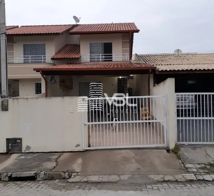 Foto 1 de Casa com 2 quartos à venda, 80m2 em Bela Vista, Palhoca - SC