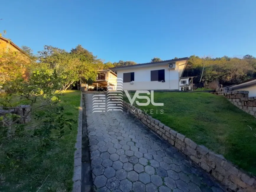 Foto 1 de Casa com 3 quartos à venda, 700m2 em Monte Verde, Florianopolis - SC
