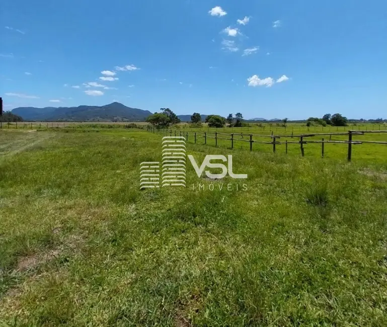 Foto 4 de Terreno / Lote à venda, 110000m2 em Imbituba - SC