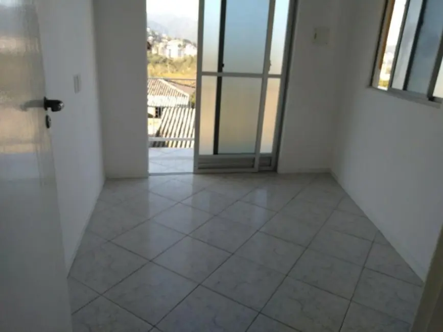 Apartamento com 2 quartos à venda, 50m2 em Saco Grande, Florianopolis - SC - imagem 4 Foto 4 de Apartamento com 2 quartos à venda, 50m2 em Saco Grande, Florianopolis - SC