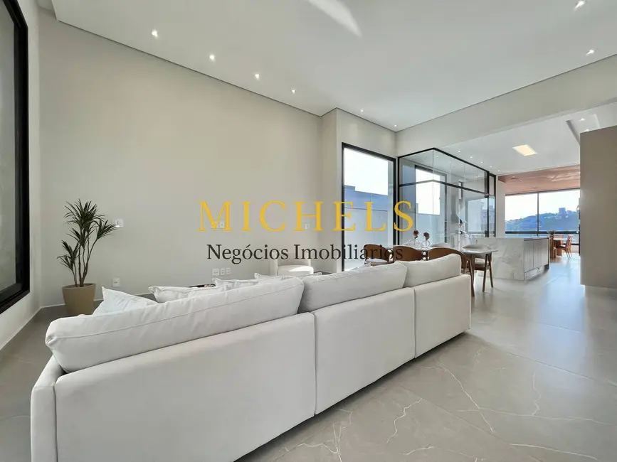 Foto 4 de Casa com 4 quartos à venda, 330m2 em Jardim Residencial Helvétia Park I, Indaiatuba - SP