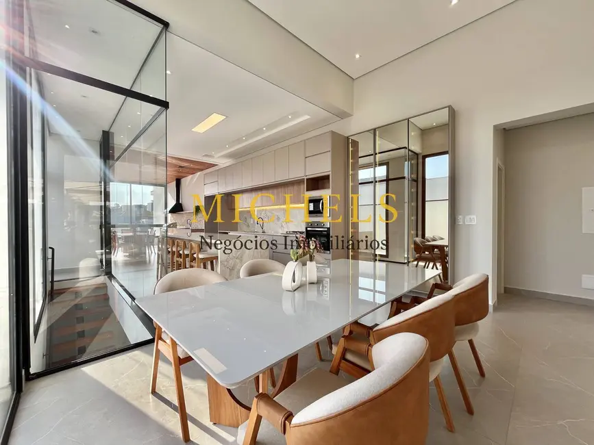 Foto 2 de Casa com 4 quartos à venda, 330m2 em Jardim Residencial Helvétia Park I, Indaiatuba - SP