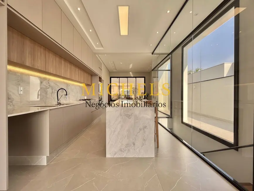 Foto 8 de Casa com 4 quartos à venda, 330m2 em Jardim Residencial Helvétia Park I, Indaiatuba - SP