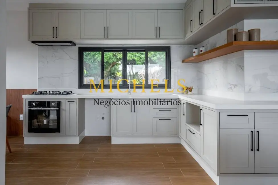 Chácara com 4 quartos à venda, 355m2 em Colinas do Mosteiro de Itaici, Indaiatuba - SP - imagem 9 Foto 9 de Chácara com 4 quartos à venda, 355m2 em Colinas do Mosteiro de Itaici, Indaiatuba - SP