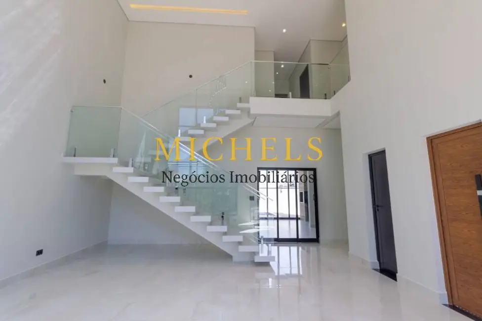 Casa com 3 quartos à venda, 295m2 em Indaiatuba - SP - imagem 3 Foto 3 de Casa com 3 quartos à venda, 295m2 em Indaiatuba - SP