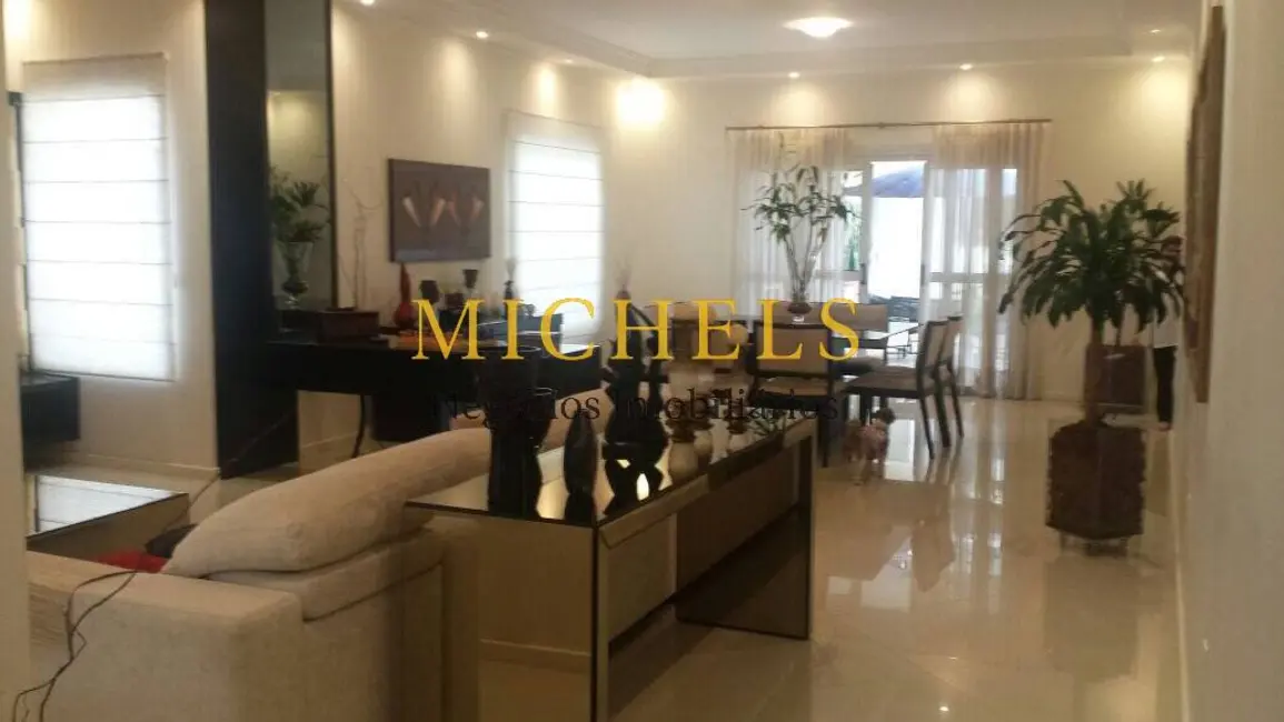 Foto 3 de Casa com 3 quartos à venda, 296m2 em Vila Suíça, Indaiatuba - SP