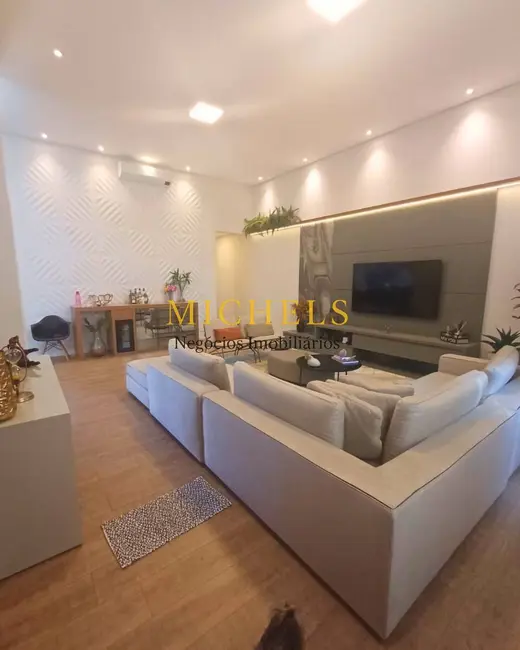 Foto 4 de Casa com 3 quartos à venda, 260m2 em Jardim Residencial Dona Lucilla, Indaiatuba - SP