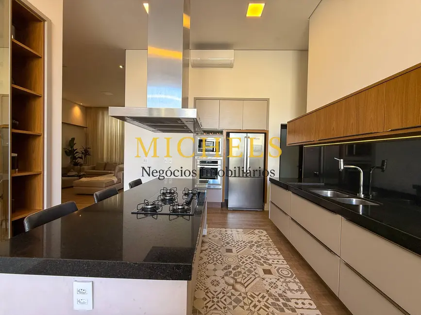 Foto 8 de Casa com 3 quartos à venda, 250m2 em Jardim Residencial Dona Lucilla, Indaiatuba - SP