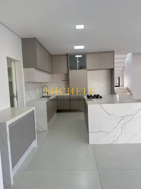 Casa com 3 quartos à venda, 328m2 em Jardim Residencial Helvétia Park II, Indaiatuba - SP - imagem 5 Foto 5 de Casa com 3 quartos à venda, 328m2 em Jardim Residencial Helvétia Park II, Indaiatuba - SP