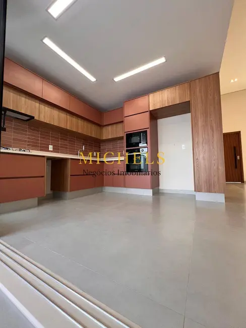 Casa com 3 quartos à venda, 202m2 em Indaiatuba - SP - imagem 2 Foto 2 de Casa com 3 quartos à venda, 202m2 em Indaiatuba - SP