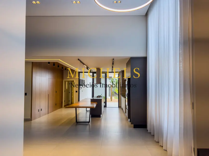 Foto 11 de Casa à venda, 248m2 em Jardim Residencial Helvétia Park II, Indaiatuba - SP