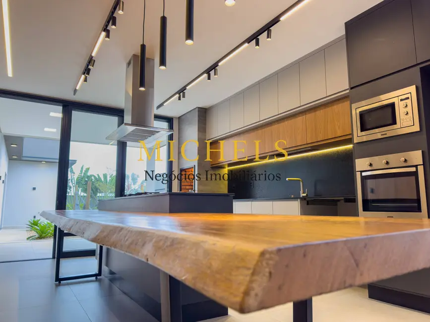 Foto 10 de Casa à venda, 248m2 em Jardim Residencial Helvétia Park II, Indaiatuba - SP