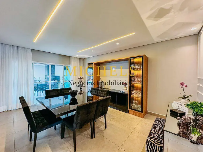 Foto 8 de Casa com 4 quartos à venda, 330m2 em Vila Suíça, Indaiatuba - SP