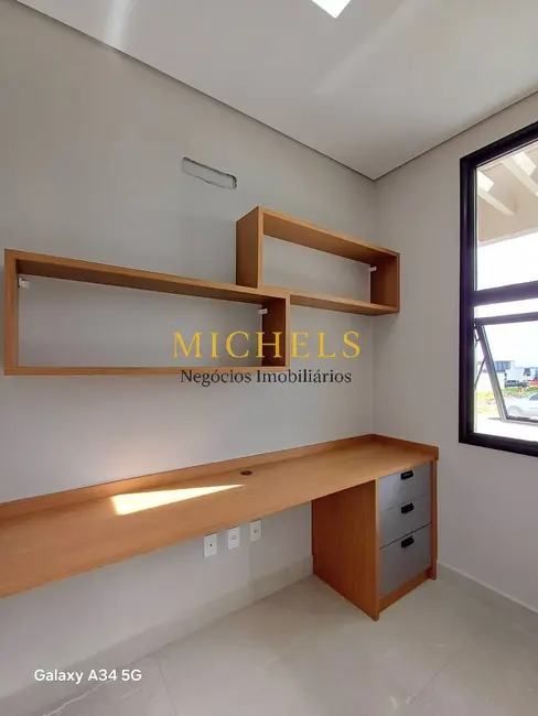 Foto 4 de Casa com 3 quartos à venda, 195m2 em Indaiatuba - SP