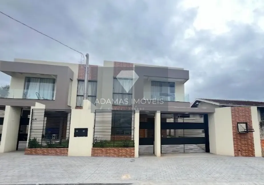 Sobrado com 3 quartos à venda, 140m2 em Nossa Senhora do Perpétuo Socorro, Telemaco Borba - PR - imagem 1 Foto 1 de Sobrado com 3 quartos à venda, 140m2 em Nossa Senhora do Perpétuo Socorro, Telemaco Borba - PR