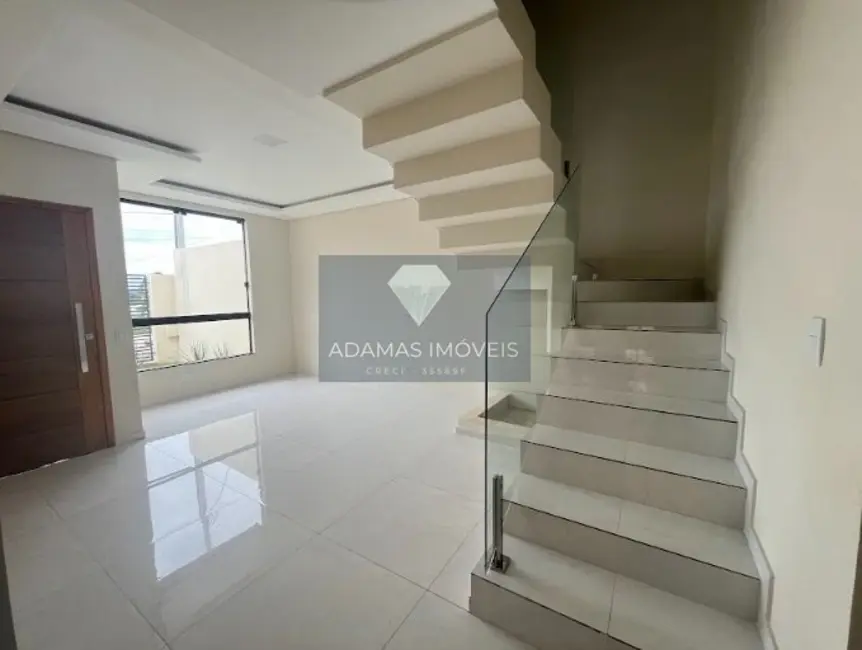 Sobrado com 3 quartos à venda, 140m2 em Nossa Senhora do Perpétuo Socorro, Telemaco Borba - PR - imagem 5 Foto 5 de Sobrado com 3 quartos à venda, 140m2 em Nossa Senhora do Perpétuo Socorro, Telemaco Borba - PR