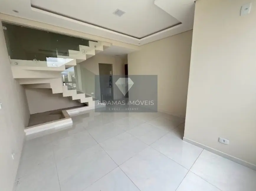 Sobrado com 3 quartos à venda, 140m2 em Nossa Senhora do Perpétuo Socorro, Telemaco Borba - PR - imagem 6 Foto 6 de Sobrado com 3 quartos à venda, 140m2 em Nossa Senhora do Perpétuo Socorro, Telemaco Borba - PR