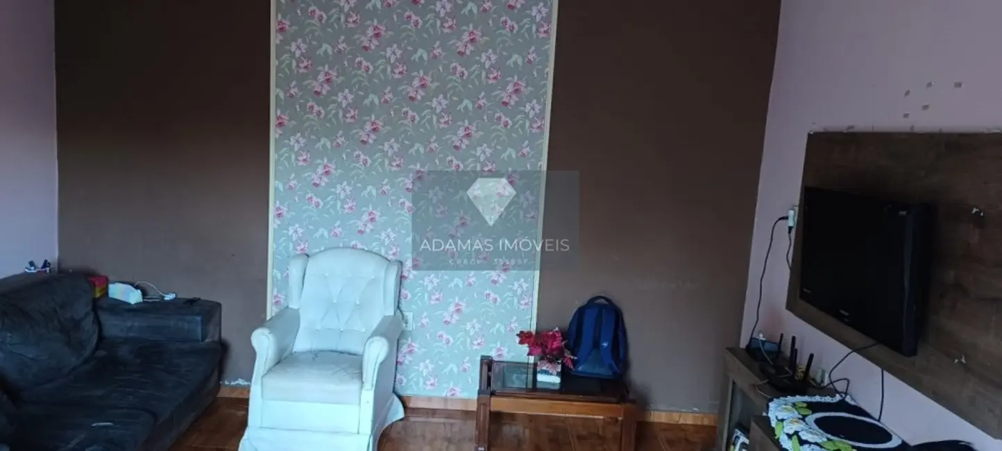 Casa com 3 quartos à venda, 120m2 em Jardim Monte Carlo, Telemaco Borba - PR - imagem 9 Foto 9 de Casa com 3 quartos à venda, 120m2 em Jardim Monte Carlo, Telemaco Borba - PR