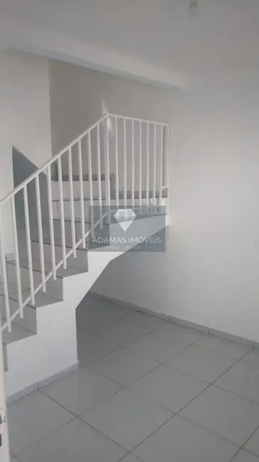 Sobrado com 3 quartos para alugar, 140m2 em Nossa Senhora de Fátima, Telemaco Borba - PR - imagem 5 Foto 5 de Sobrado com 3 quartos para alugar, 140m2 em Nossa Senhora de Fátima, Telemaco Borba - PR