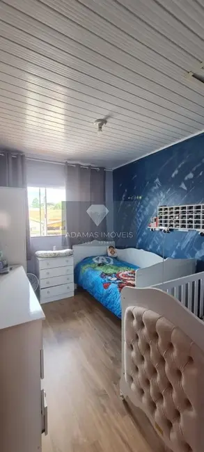 Sobrado com 3 quartos à venda, 145m2 em Telemaco Borba - PR - imagem 8 Foto 8 de Sobrado com 3 quartos à venda, 145m2 em Telemaco Borba - PR