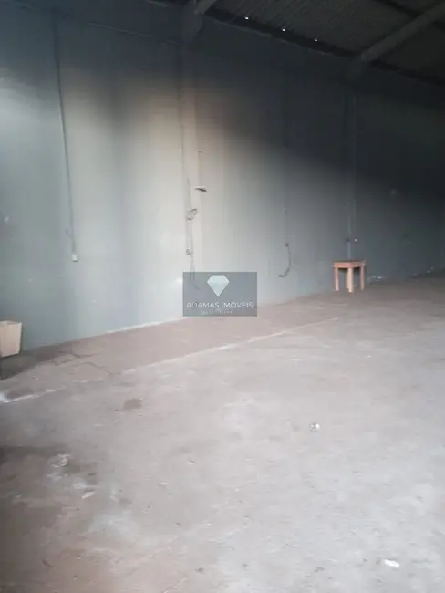 Armazém / Galpão para alugar, 192m2 em Telemaco Borba - PR - imagem 4 Foto 4 de Armazém / Galpão para alugar, 192m2 em Telemaco Borba - PR