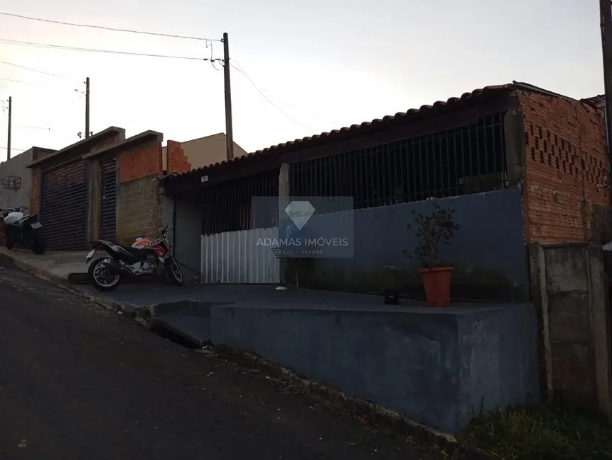 Casa com 2 quartos à venda, 60m2 em Moradias Rio Alegre, Telemaco Borba - PR - imagem 2 Foto 2 de Casa com 2 quartos à venda, 60m2 em Moradias Rio Alegre, Telemaco Borba - PR