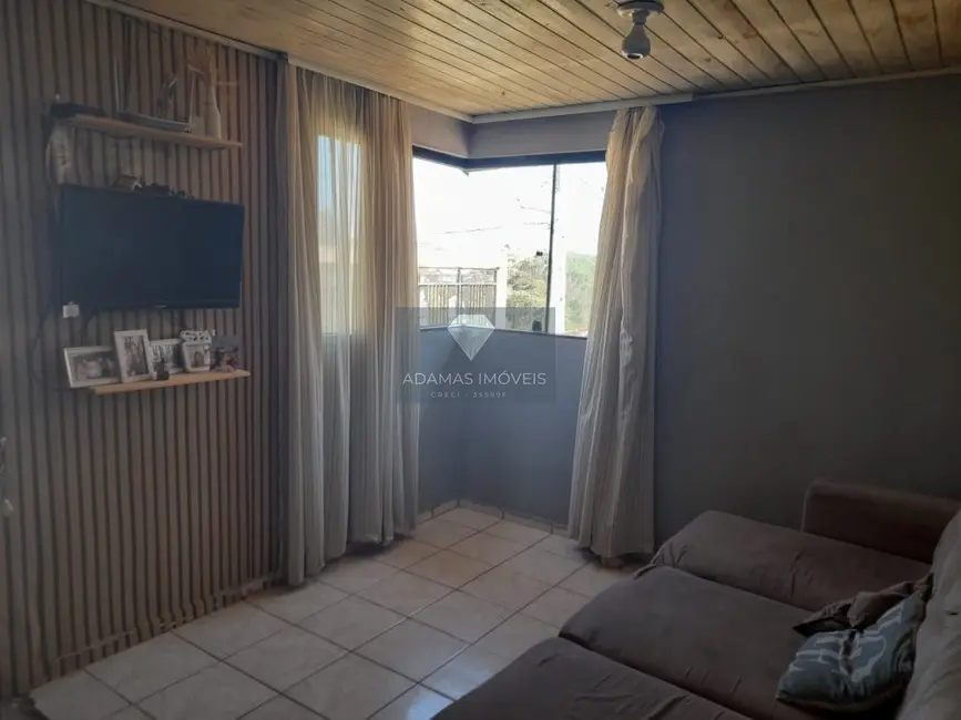 Casa com 4 quartos à venda, 110m2 em Parque Limeira Área III, Telemaco Borba - PR - imagem 6 Foto 6 de Casa com 4 quartos à venda, 110m2 em Parque Limeira Área III, Telemaco Borba - PR