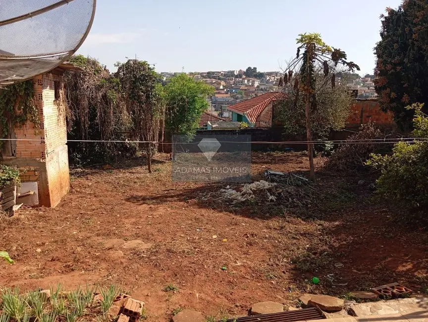 Casa com 3 quartos à venda, 155m2 em Socomim, Telemaco Borba - PR - imagem 3 Foto 3 de Casa com 3 quartos à venda, 155m2 em Socomim, Telemaco Borba - PR