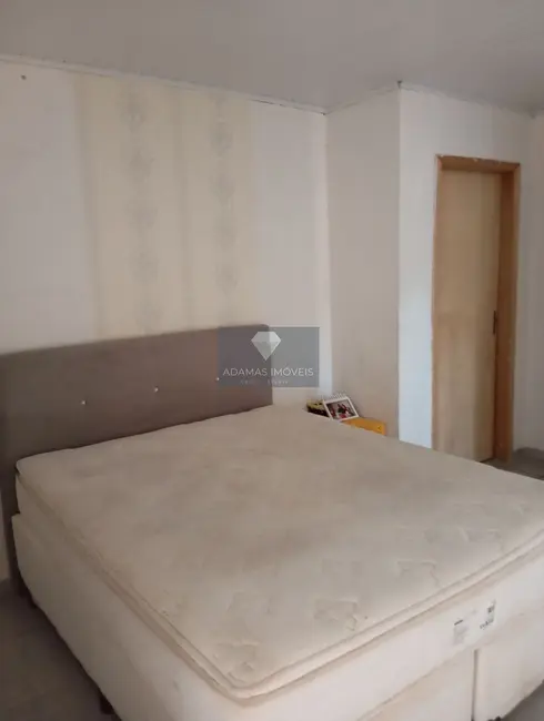 Casa com 3 quartos à venda, 80m2 em Jardim Bonavila, Telemaco Borba - PR - imagem 2 Foto 2 de Casa com 3 quartos à venda, 80m2 em Jardim Bonavila, Telemaco Borba - PR