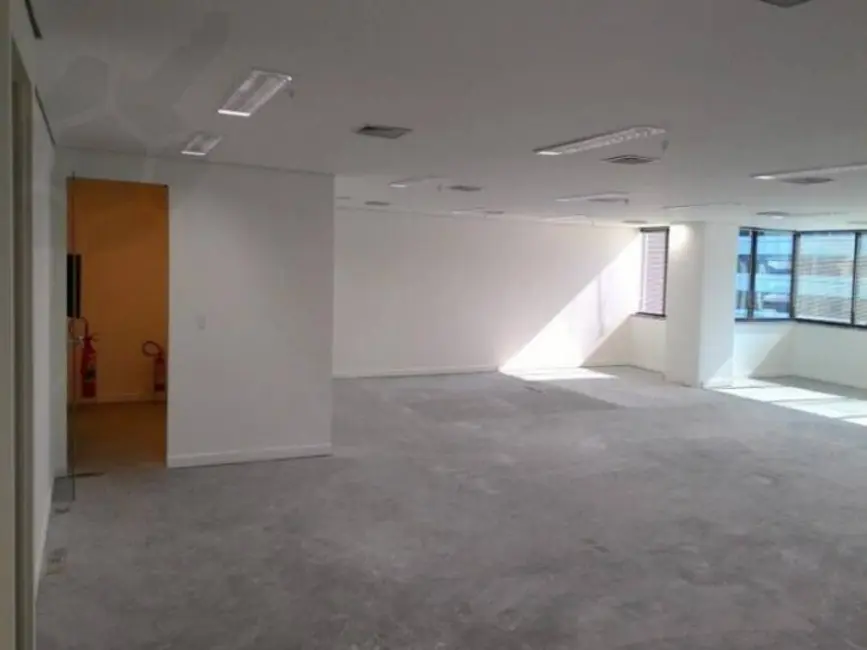 Foto 2 de Sala Comercial para alugar, 20600m2 em São Paulo - SP