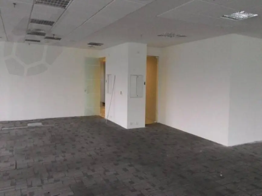 Sala Comercial à venda e para alugar, 42m2 em Cidade Monções, São Paulo - SP - imagem 3 Foto 3 de Sala Comercial à venda e para alugar, 42m2 em Cidade Monções, São Paulo - SP