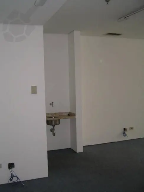 Sala Comercial à venda e para alugar, 42m2 em Cidade Monções, São Paulo - SP - imagem 6 Foto 6 de Sala Comercial à venda e para alugar, 42m2 em Cidade Monções, São Paulo - SP