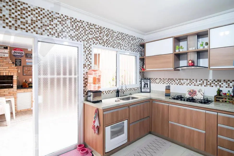 Casa com 3 quartos à venda, 131m2 em Vila Isa, São Paulo - SP - imagem 3 Foto 3 de Casa com 3 quartos à venda, 131m2 em Vila Isa, São Paulo - SP