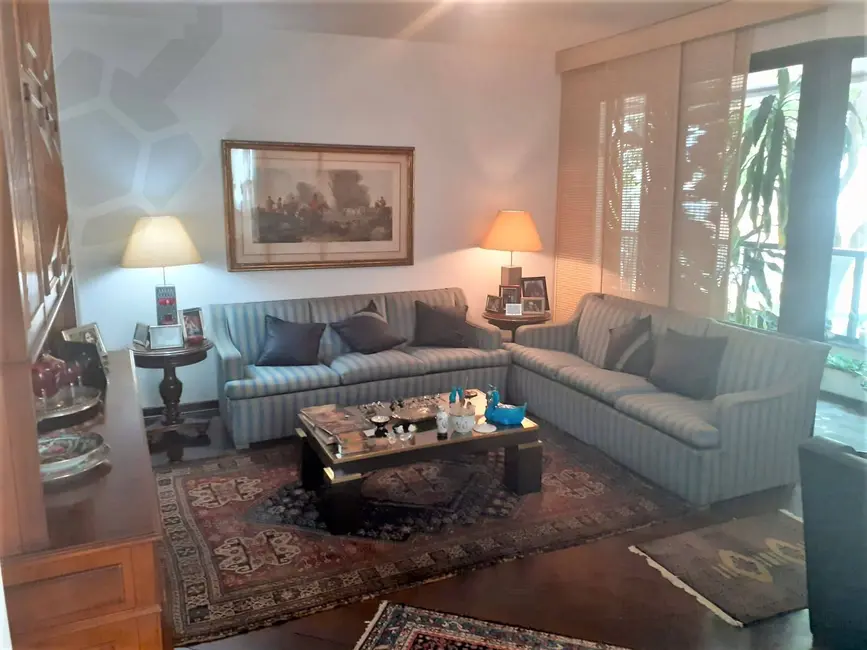 Apartamento com 4 quartos à venda, 172m2 em Moema, São Paulo - SP - imagem 8 Foto 8 de Apartamento com 4 quartos à venda, 172m2 em Moema, São Paulo - SP