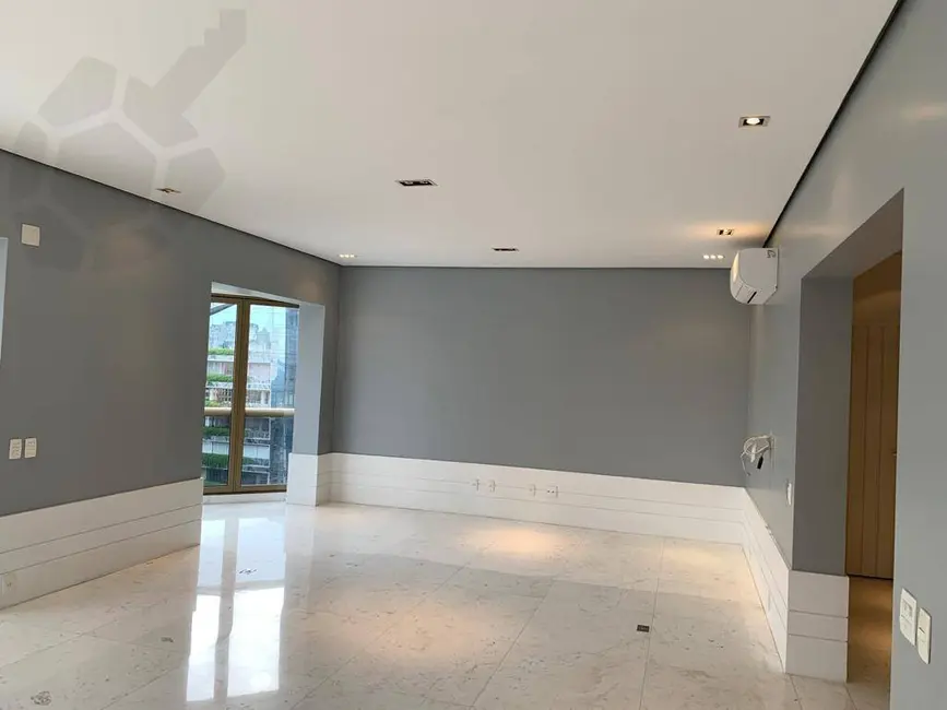 Foto 7 de Apartamento com 4 quartos para alugar, 412m2 em Itaim Bibi, São Paulo - SP