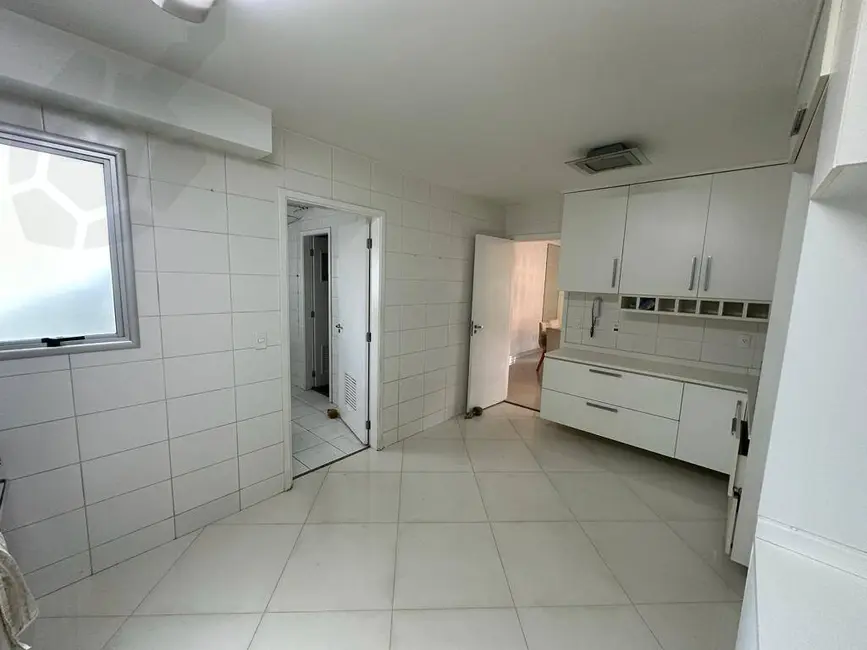 Foto 7 de Apartamento com 4 quartos à venda, 172m2 em Vila Andrade, São Paulo - SP