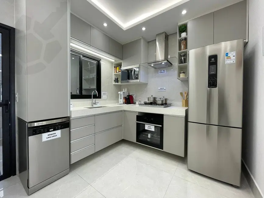 Foto 4 de Casa com 4 quartos à venda, 160m2 em São Paulo - SP