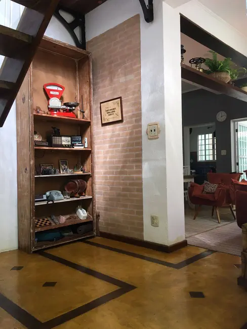 Foto 2 de Casa com 6 quartos à venda, 300m2 em Maria Auxiliadora, Embu Das Artes - SP