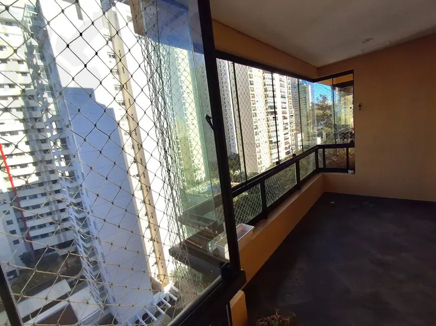 Apartamento com 3 quartos para alugar, 120m2 em São Paulo - SP - imagem 6 Foto 6 de Apartamento com 3 quartos para alugar, 120m2 em São Paulo - SP