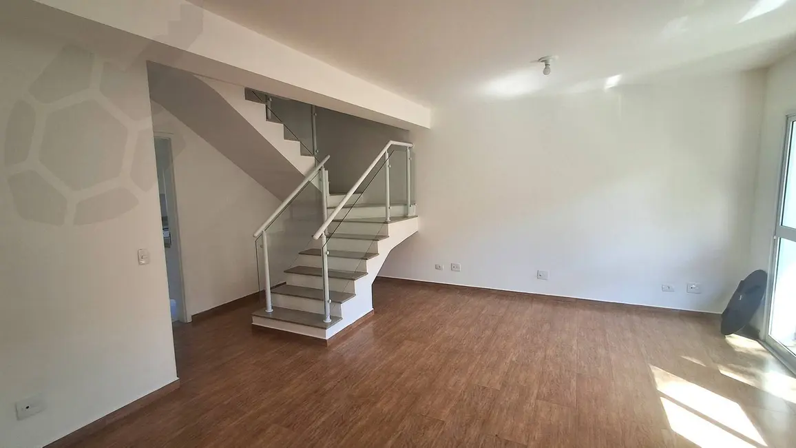 Foto 2 de Casa com 3 quartos para alugar, 140m2 em Vila São Paulo, São Paulo - SP