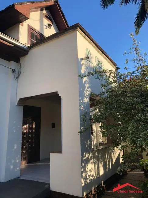 Foto 3 de Casa com 11 quartos à venda, 955m2 em Glória, Joinville - SC