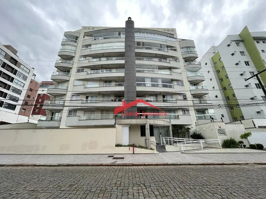 Foto 1 de Apartamento com 3 quartos para alugar, 145m2 em Atiradores, Joinville - SC