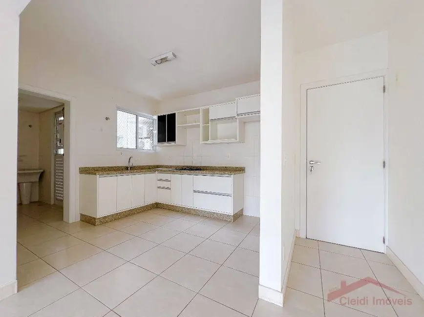 Foto 7 de Apartamento com 3 quartos para alugar, 145m2 em Atiradores, Joinville - SC