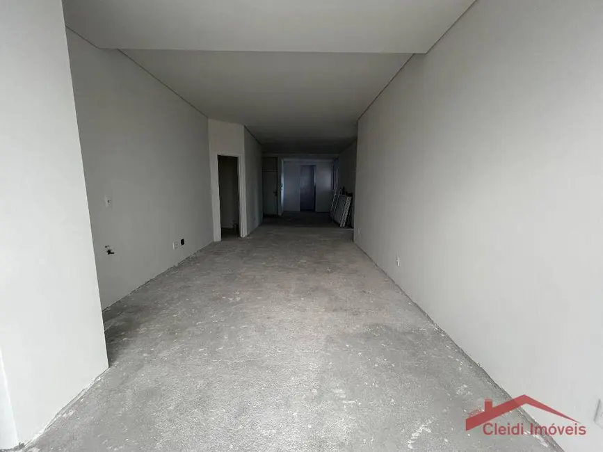 Foto 9 de Apartamento com 3 quartos à venda, 186m2 em Saguaçu, Joinville - SC