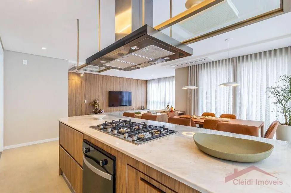 Foto 9 de Apartamento com 3 quartos à venda, 217m2 em Santo Antônio, Joinville - SC