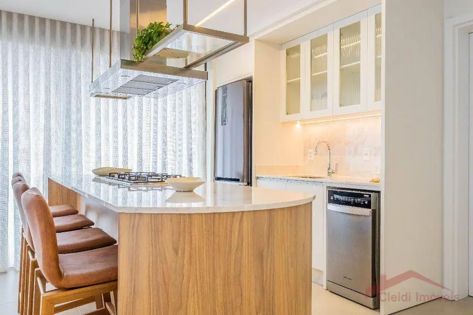 Foto 7 de Apartamento com 3 quartos à venda, 217m2 em Santo Antônio, Joinville - SC