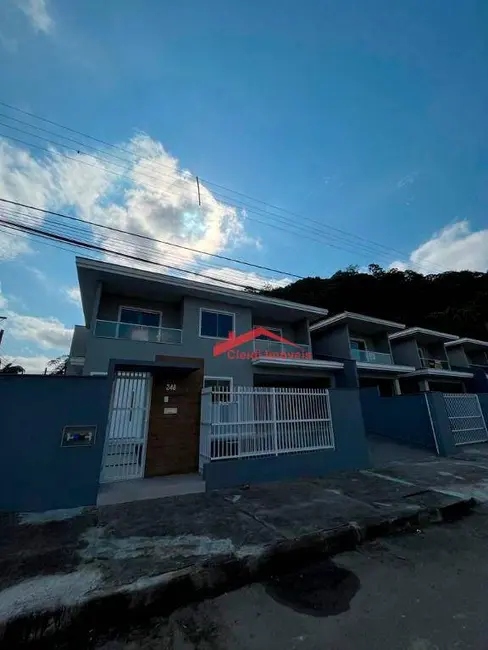 Foto 2 de Sobrado com 3 quartos à venda, 213m2 em América, Joinville - SC