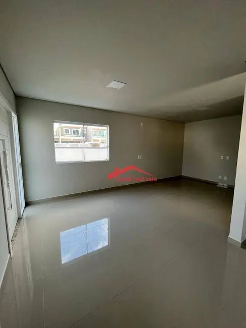 Foto 7 de Sobrado com 3 quartos à venda, 213m2 em América, Joinville - SC